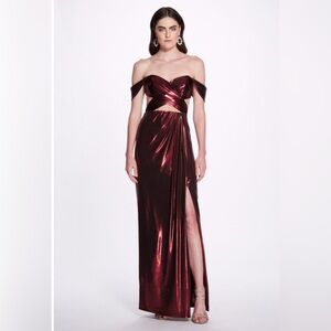 MARCHESA***Off-Shoulder Red Slit Gown***US 6 $795